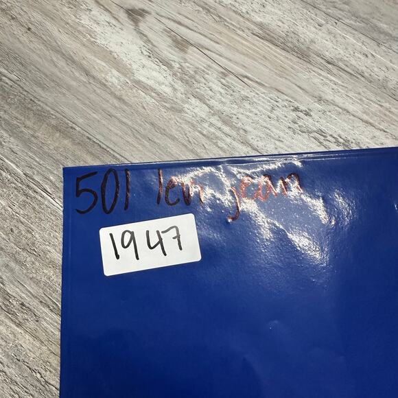 Levis 501 Faded Blue Womens 25x28 Button Fly Frayed Hem Straight Jeans Red Tab - Picture 9 of 13